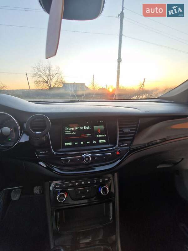 Хэтчбек Opel Astra 2019 в Черновцах