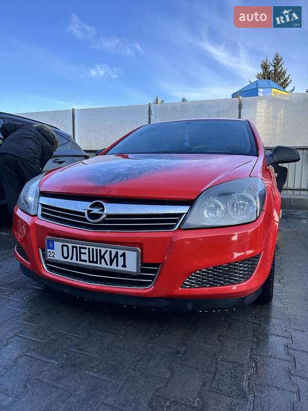Хэтчбек Opel Astra 2009 в 