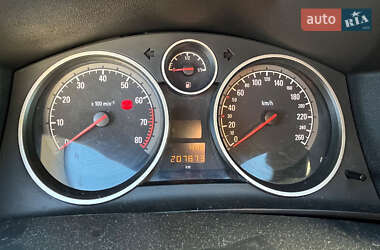Хэтчбек Opel Astra 2008 в 