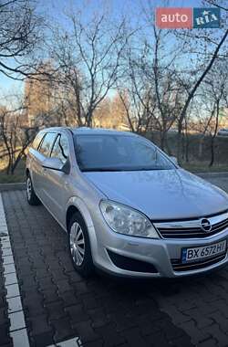 Универсал Opel Astra 2009 в Хмельницком