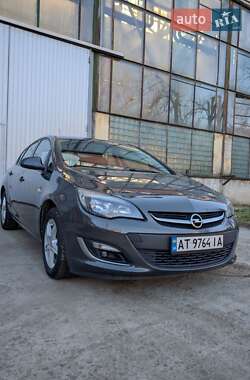 Хетчбек Opel Astra 2013 в Івано-Франківську