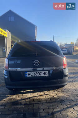 Универсал Opel Astra 2006 в 
