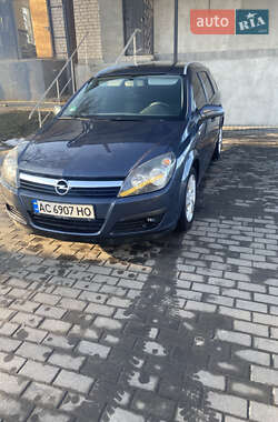Универсал Opel Astra 2006 в 