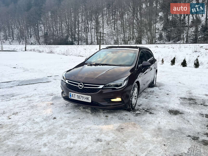 Универсал Opel Astra 2016 в Яремче