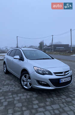 Універсал Opel Astra 2013 в Львові