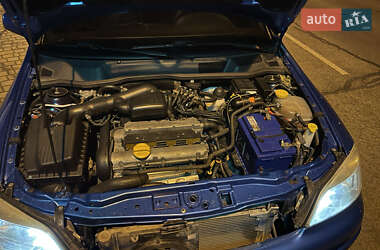 Хетчбек Opel Astra 1999 в 