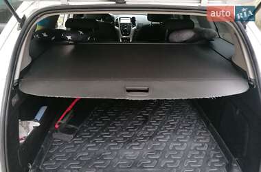 Универсал Opel Astra 2011 в 