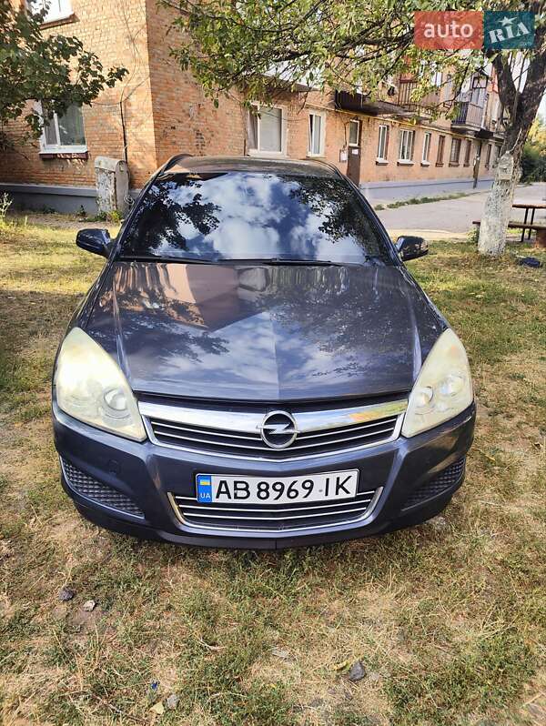 Универсал Opel Astra 2007 в Казатине