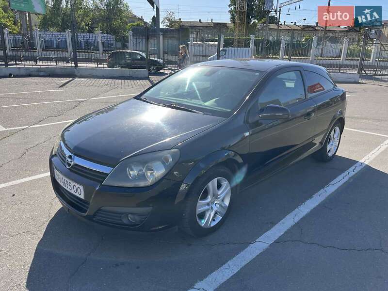 Хэтчбек Opel Astra 2008 в 