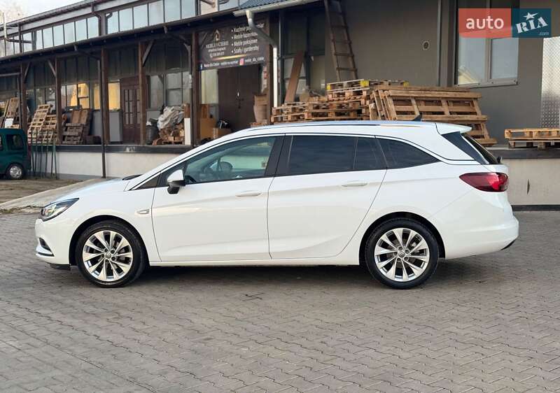 Универсал Opel Astra 2016 в Киеве