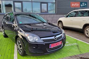 Універсал Opel Astra 2010 в Черкасах