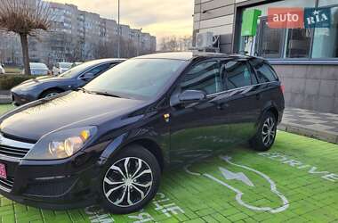 Універсал Opel Astra 2010 в Черкасах