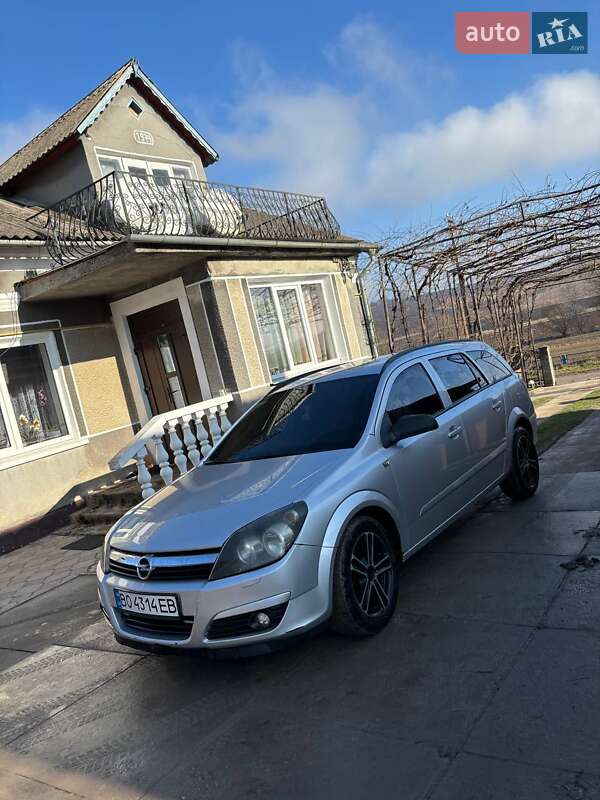 Универсал Opel Astra 2006 в Подгайцах