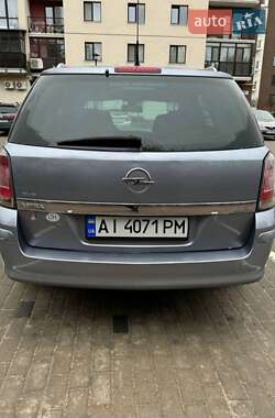 Універсал Opel Astra 2010 в Києві