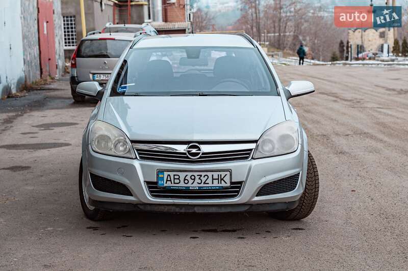 Универсал Opel Astra 2008 в 