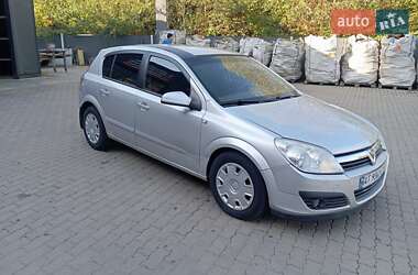 Хэтчбек Opel Astra 2008 в Калуше