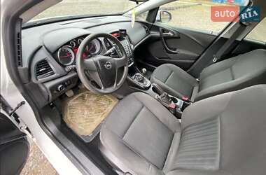 Универсал Opel Astra 2014 в 
