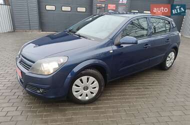 Хэтчбек Opel Astra 2005 в Александрие