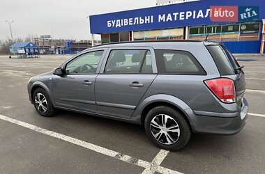 Універсал Opel Astra 2006 в Кам'янець-Подільському