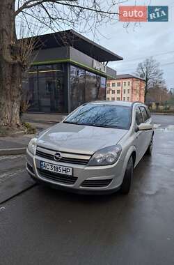 Універсал Opel Astra 2004 в Луцьку