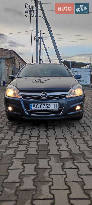 Універсал Opel Astra 2007 в Нововолинську