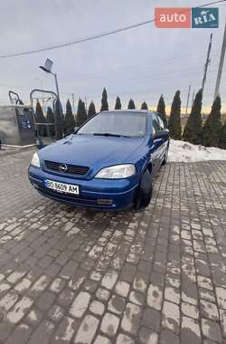 Седан Opel Astra 2008 в Львові