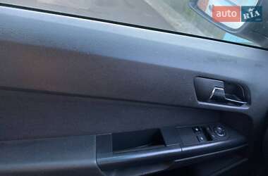 Универсал Opel Astra 2005 в 