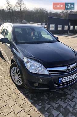 Универсал Opel Astra 2010 в Тернополе