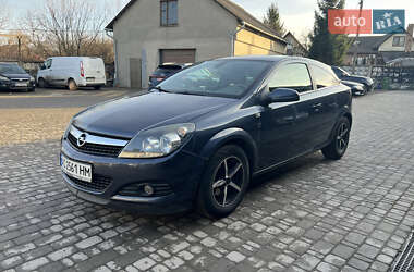 Купе Opel Astra 2009 в Нововолинську