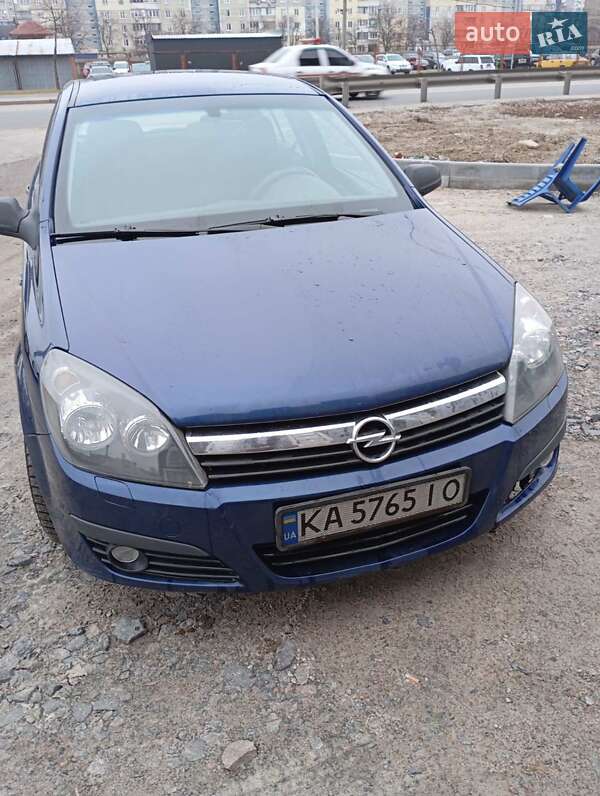 Хэтчбек Opel Astra 2006 в Киеве