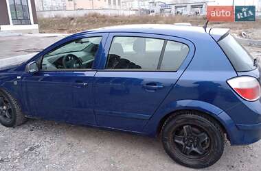 Хэтчбек Opel Astra 2006 в Киеве