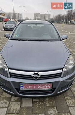 Універсал Opel Astra 2006 в Черкасах