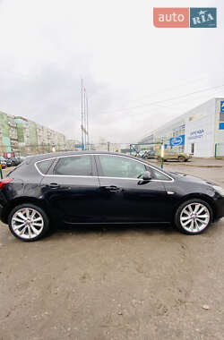 Хетчбек Opel Astra 2011 в Сумах