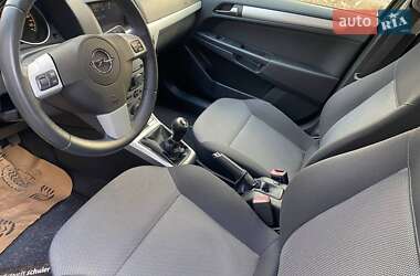 Универсал Opel Astra 2009 в 
