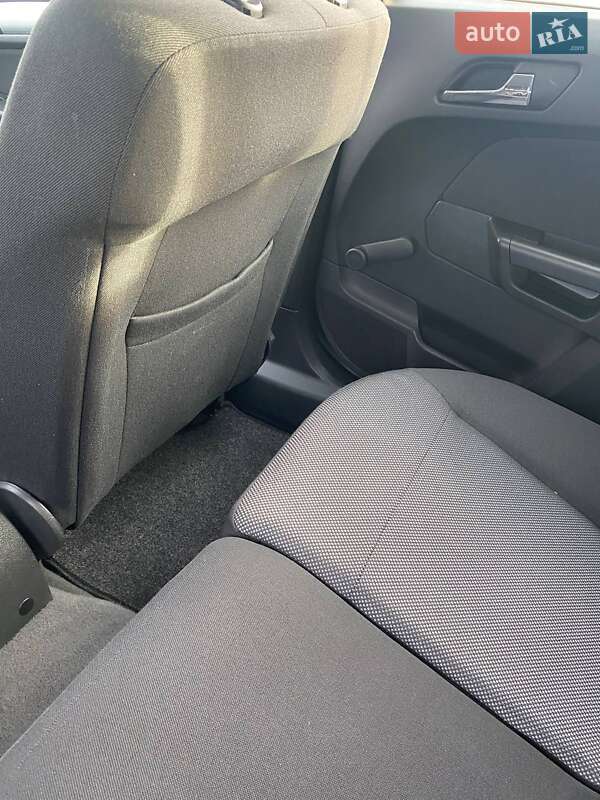 Универсал Opel Astra 2009 в Полтаве
