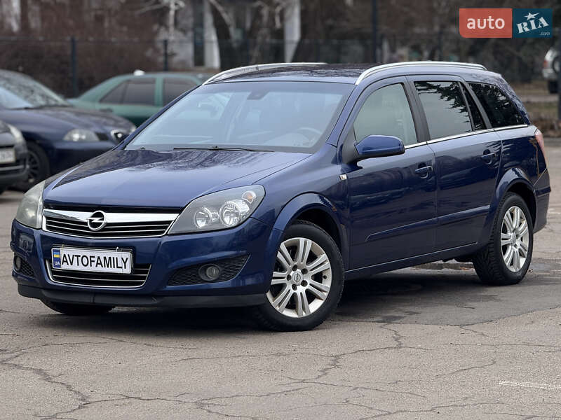 Універсал Opel Astra 2009 в Києві