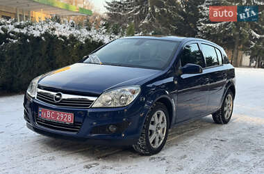 Хэтчбек Opel Astra 2009 в Умани