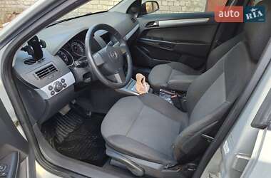 Универсал Opel Astra 2006 в 