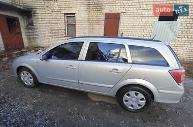 Универсал Opel Astra 2006 в 
