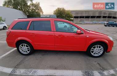 Универсал Opel Astra 2005 в 