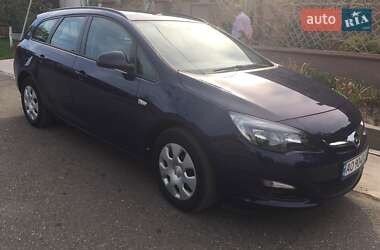 Універсал Opel Astra 2014 в 