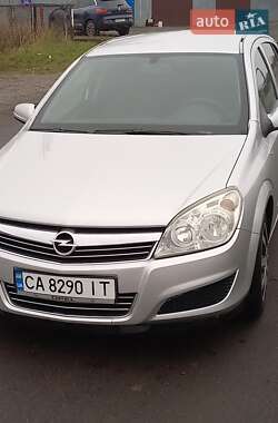 Универсал Opel Astra 2008 в 