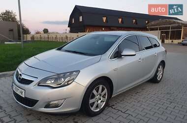 Универсал Opel Astra 2011 в Яворове