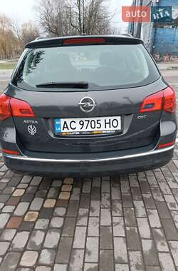 Универсал Opel Astra 2015 в Луцке