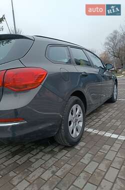 Универсал Opel Astra 2015 в Луцке