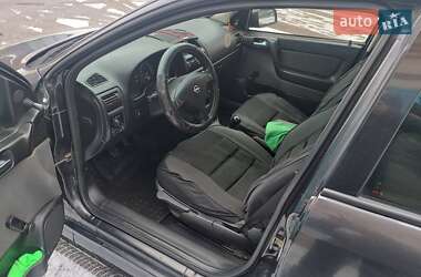 Седан Opel Astra 2006 в 