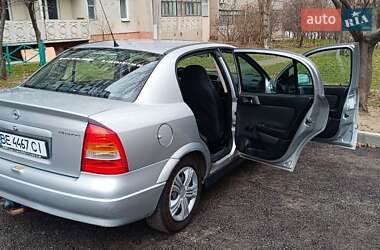 Седан Opel Astra 2005 в Николаеве