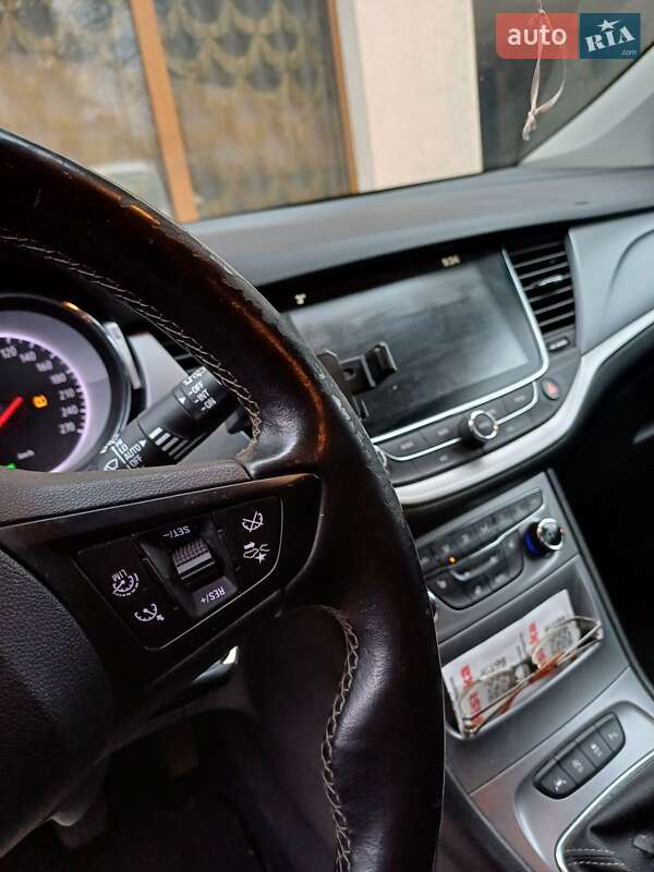 Универсал Opel Astra 2018 в Ивано-Франковске фото 4 Универсал Opel Astra 2018 в Ивано-Франковске