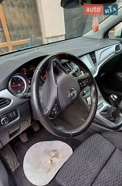 Универсал Opel Astra 2018 в 