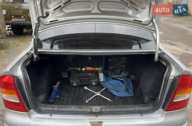 Седан Opel Astra 2007 в 